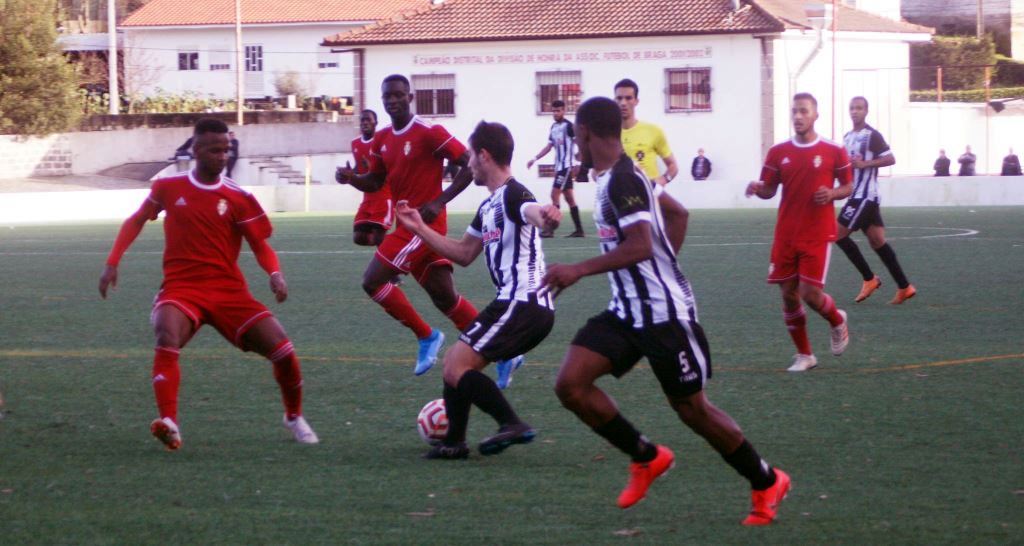 Felipe Borges evita derrota fora de portas
