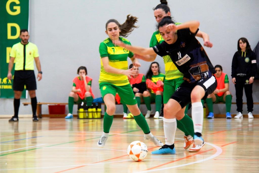 Macedense em vantagem na final do play-off do Campeonato Distrital de Futsal Feminino