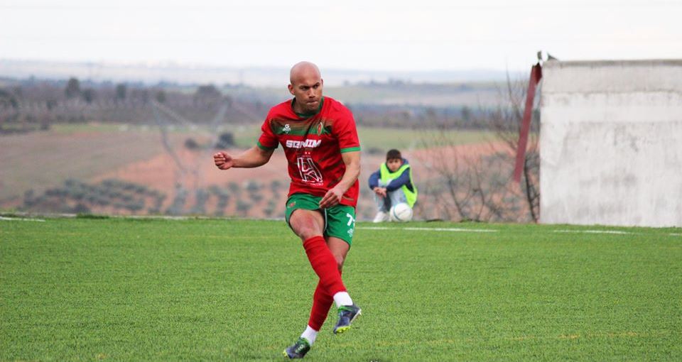 Argozelo reforça ataque com o brasileiro Caio Apolinário