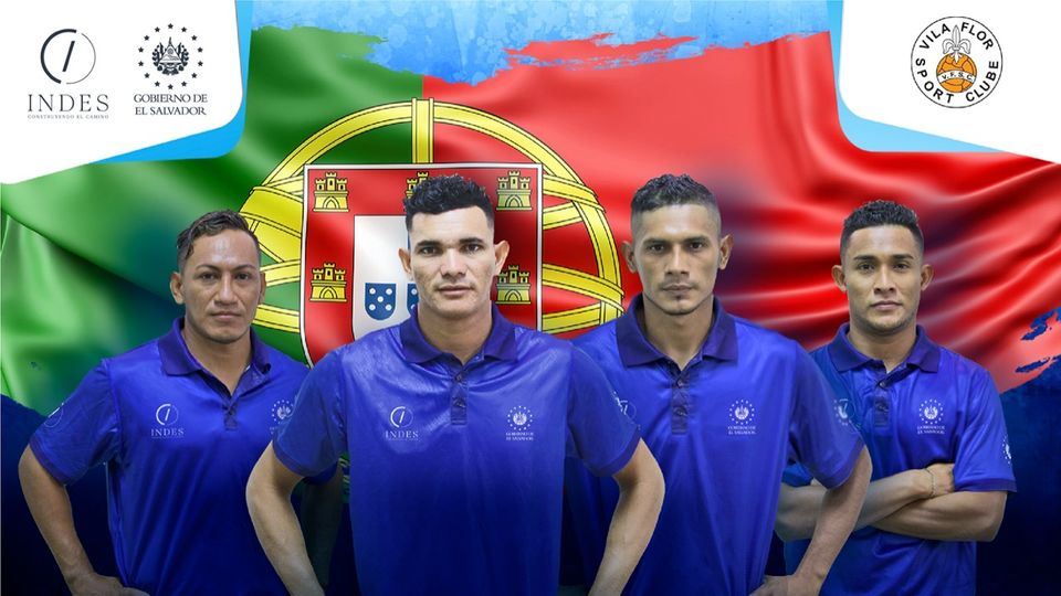 Quatro jogadores da Selecção de El Salvador de Futebol de Praia no Vila Flor SC