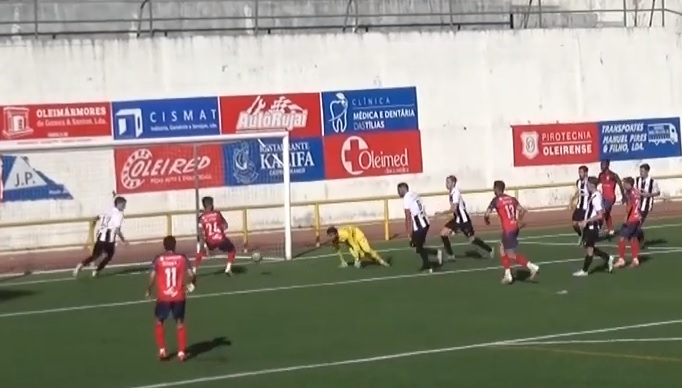 Alvinegros queixam-se de racismo e apontam dedo à arbitragem