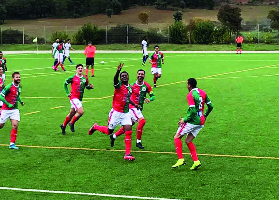 Carção reforça liderança