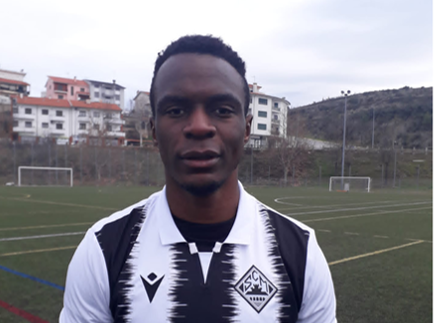 Mirandela reforça meio campo