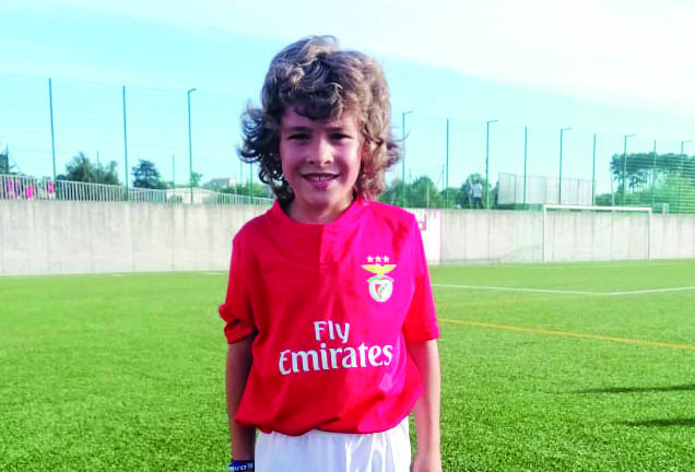Jogador do C.A. Macedo ingressa no Benfica