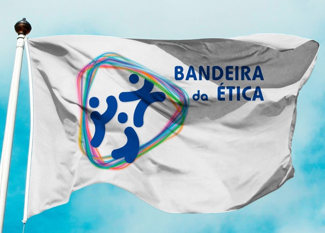 Escola Crescer certificada com a Bandeira da Ética