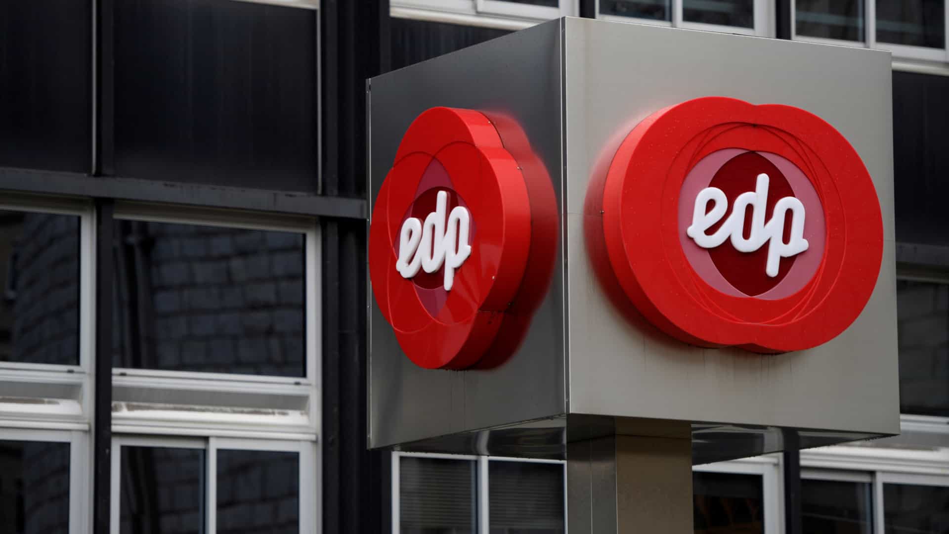 Buscas na EDP, APA e nove outros locais por alegada fraude fiscal na venda de barragens