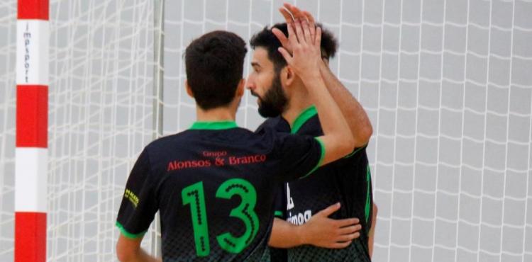 Patrick Simão avança para a 13ª época no Macedense