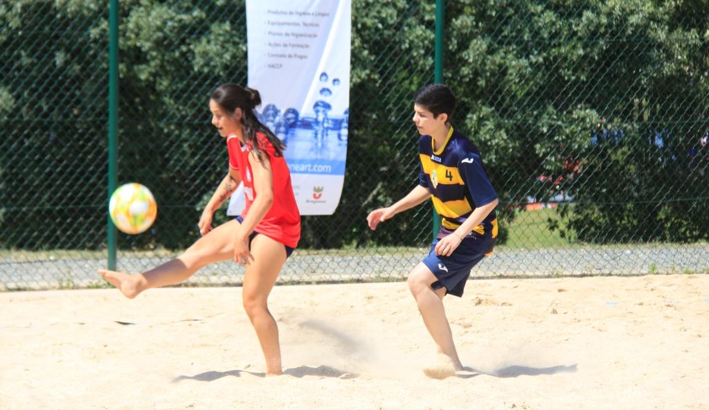 Macedense e AD Paredes na final do distrital de futebol de praia