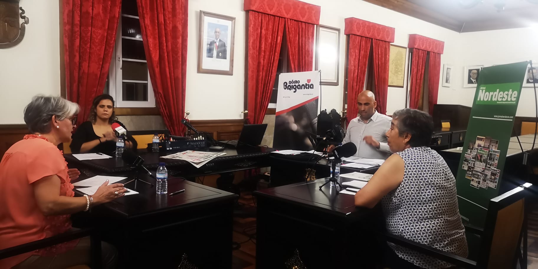 Debate em Freixo de Espada à Cinta marcado por troca de acusações entre candidatos do PS e PSD