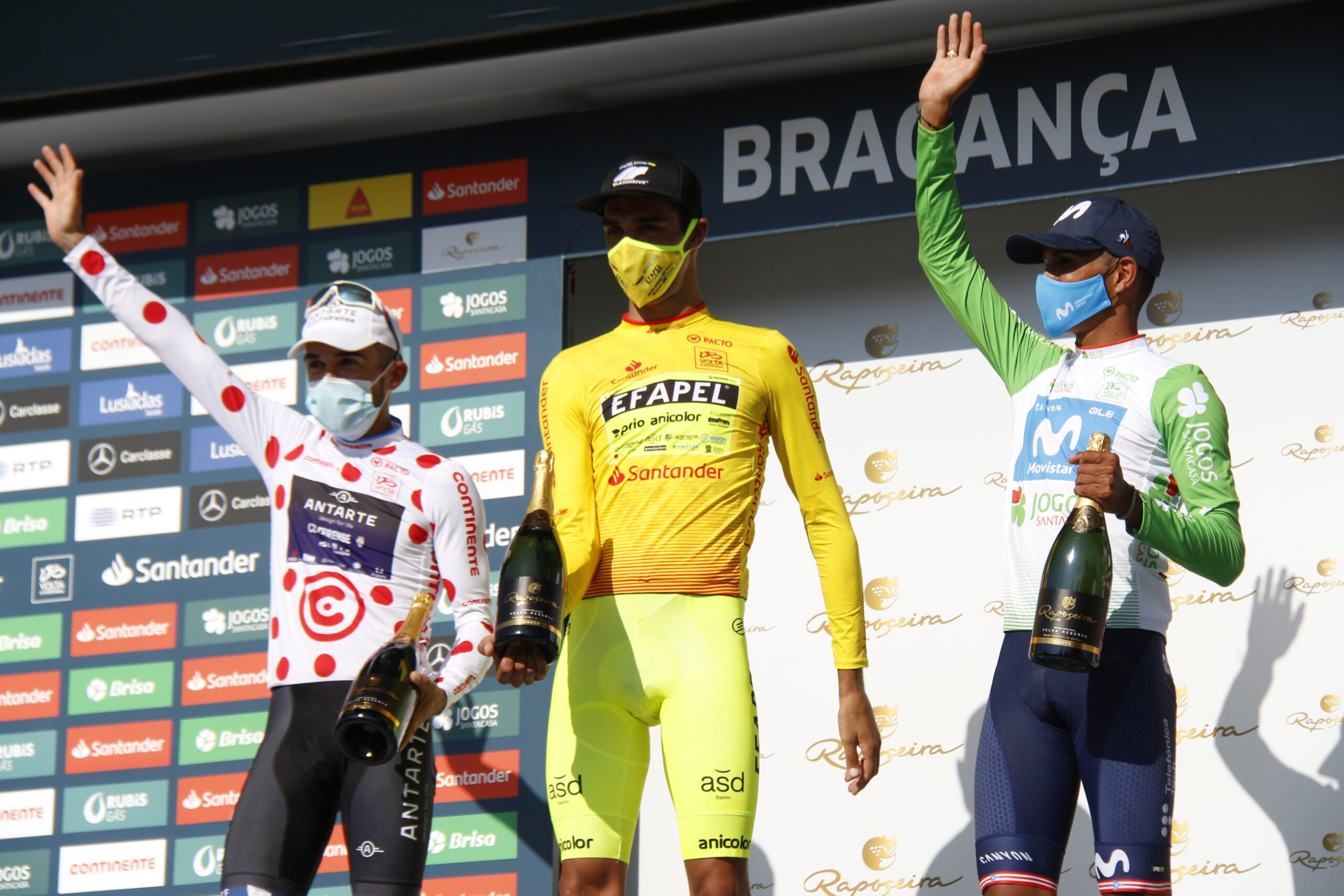 Rafael Reis vence em Bragança e lidera Volta a Portugal em bicicleta
