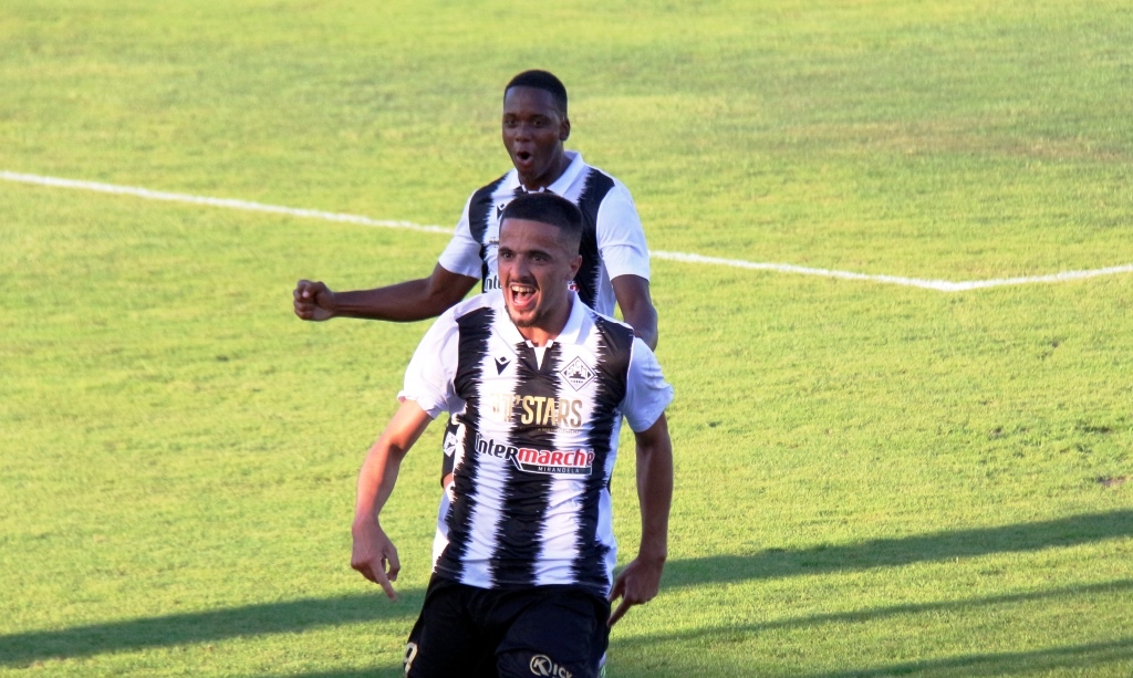 Carlos Ferreira a figura do dérbi