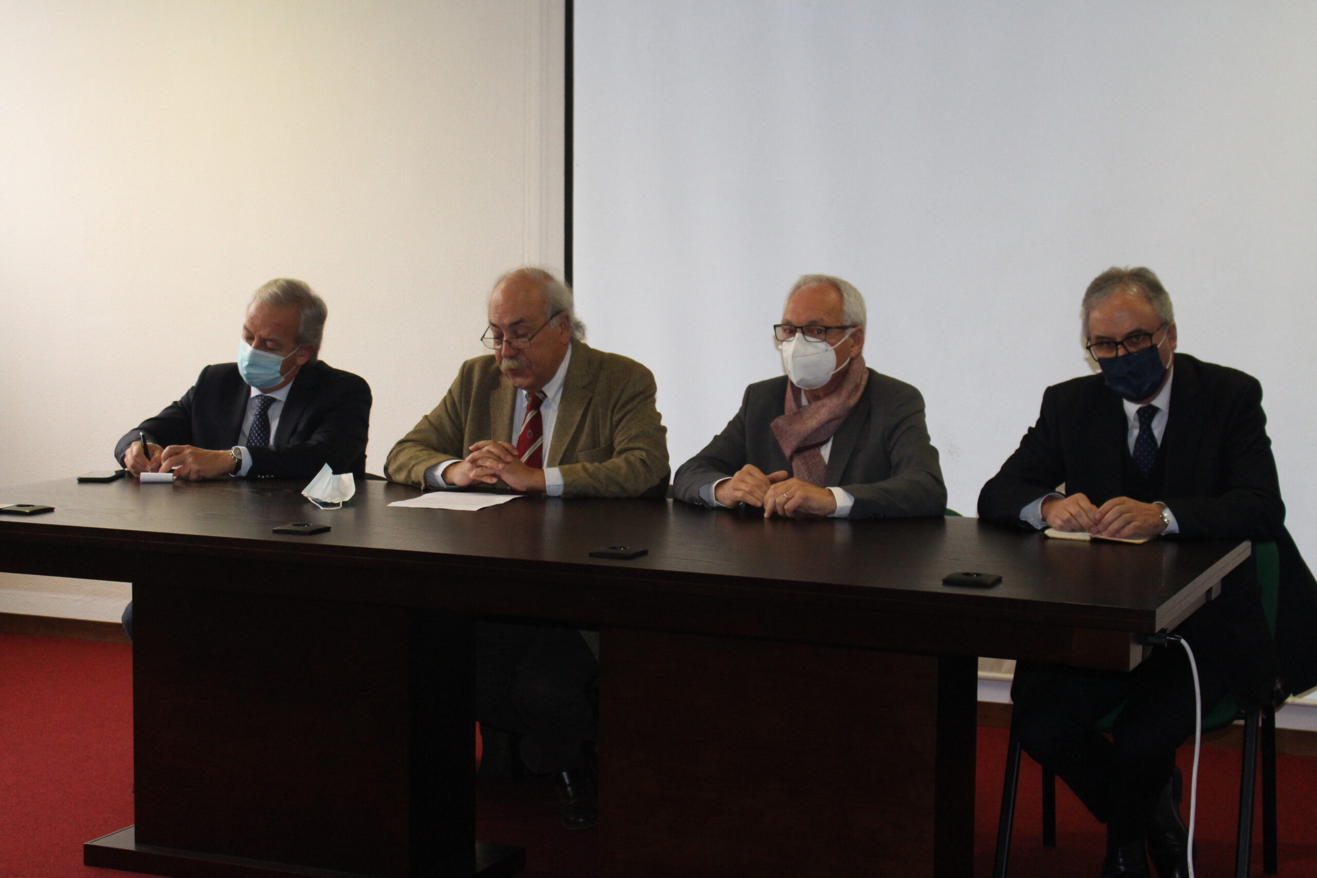 Eleições na Caixa de Crédito Agrícola Mútuo do Alto Douro levantam polémica