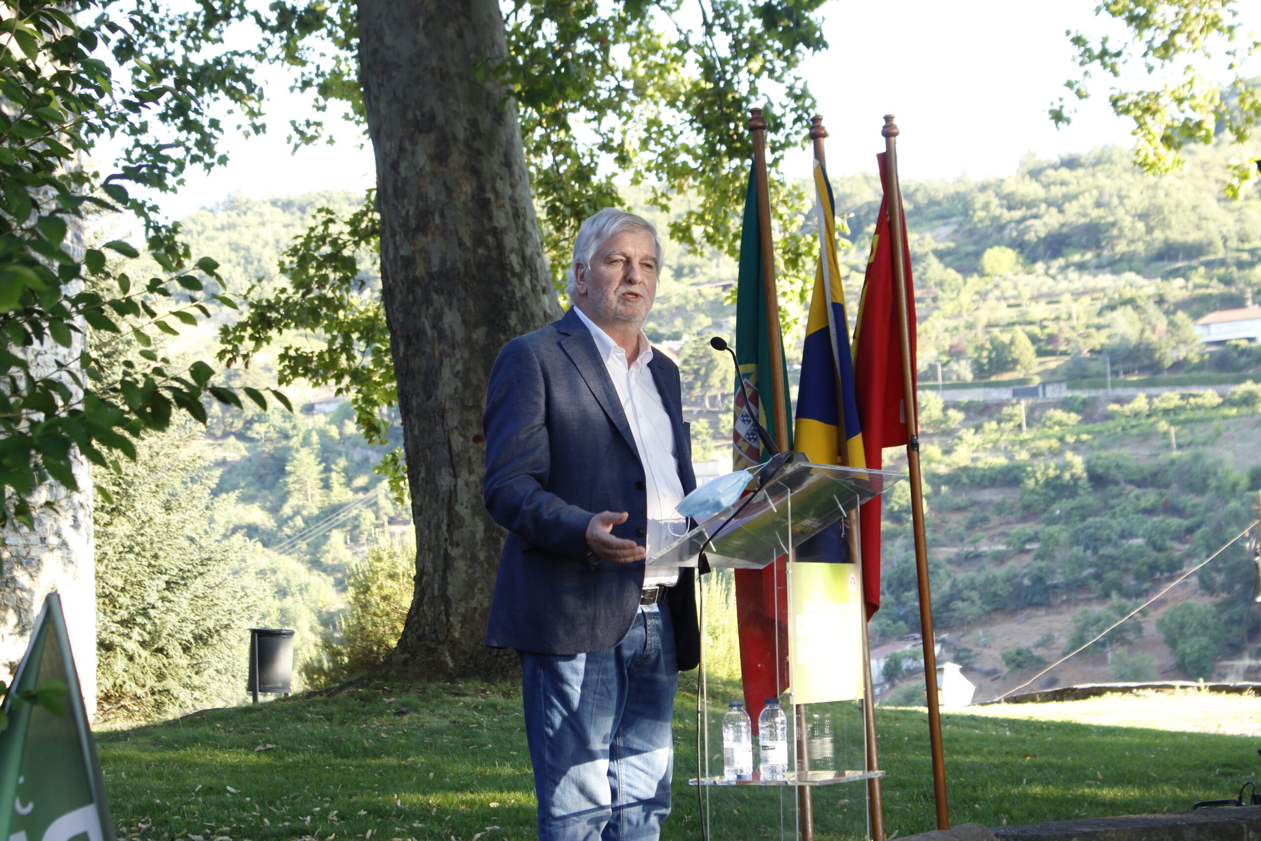 Jorge Gomes cai para terceiro na lista à Assembleia da República