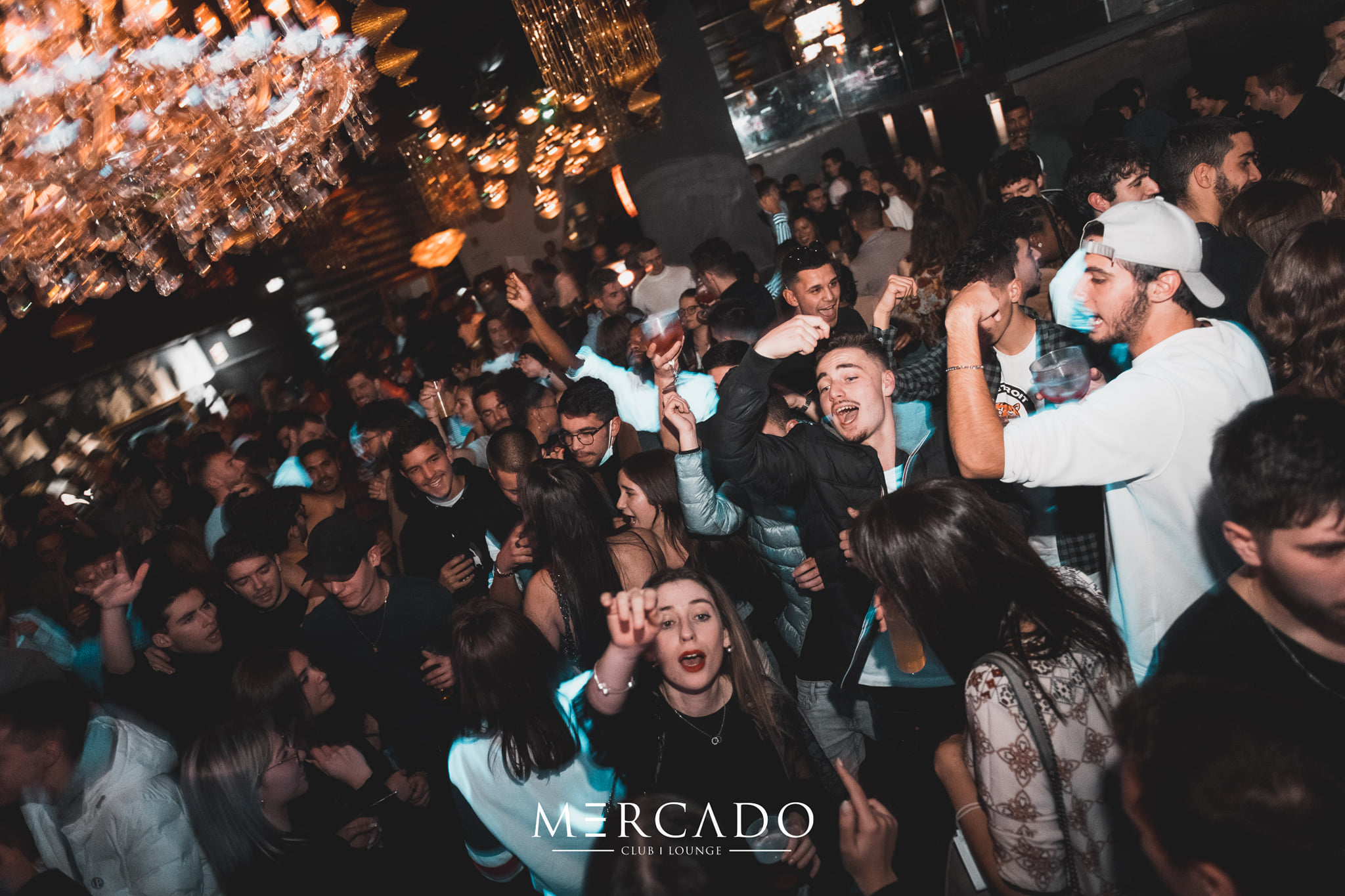 Passagem de Ano voltou a fazer-se sem bares e discotecas