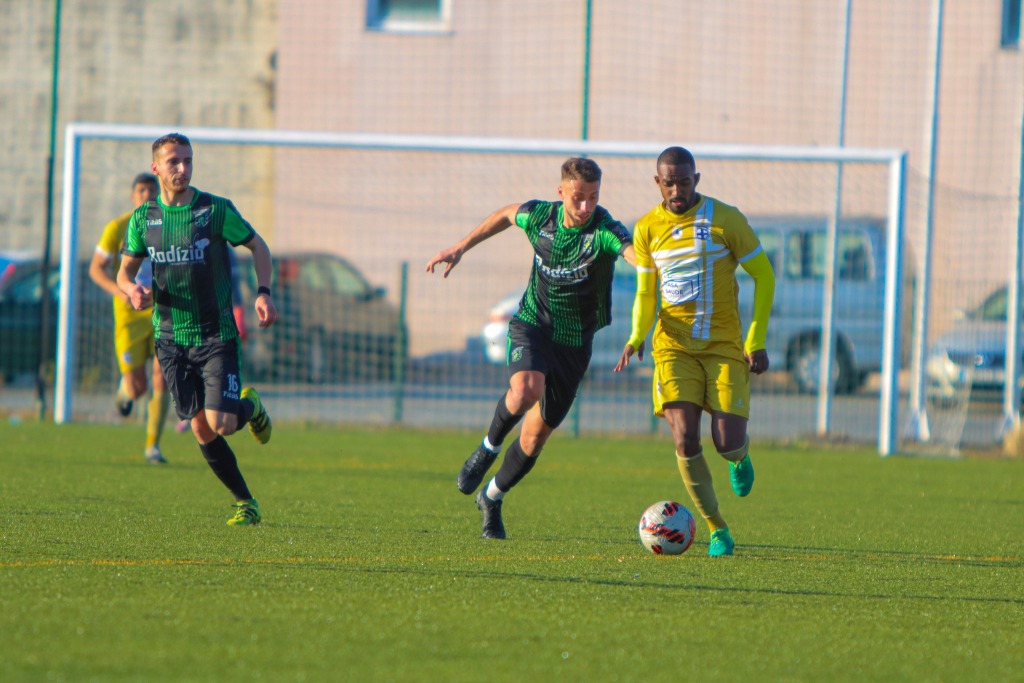 Macedo soma primeiro triunfo para o Campeonato de Portugal