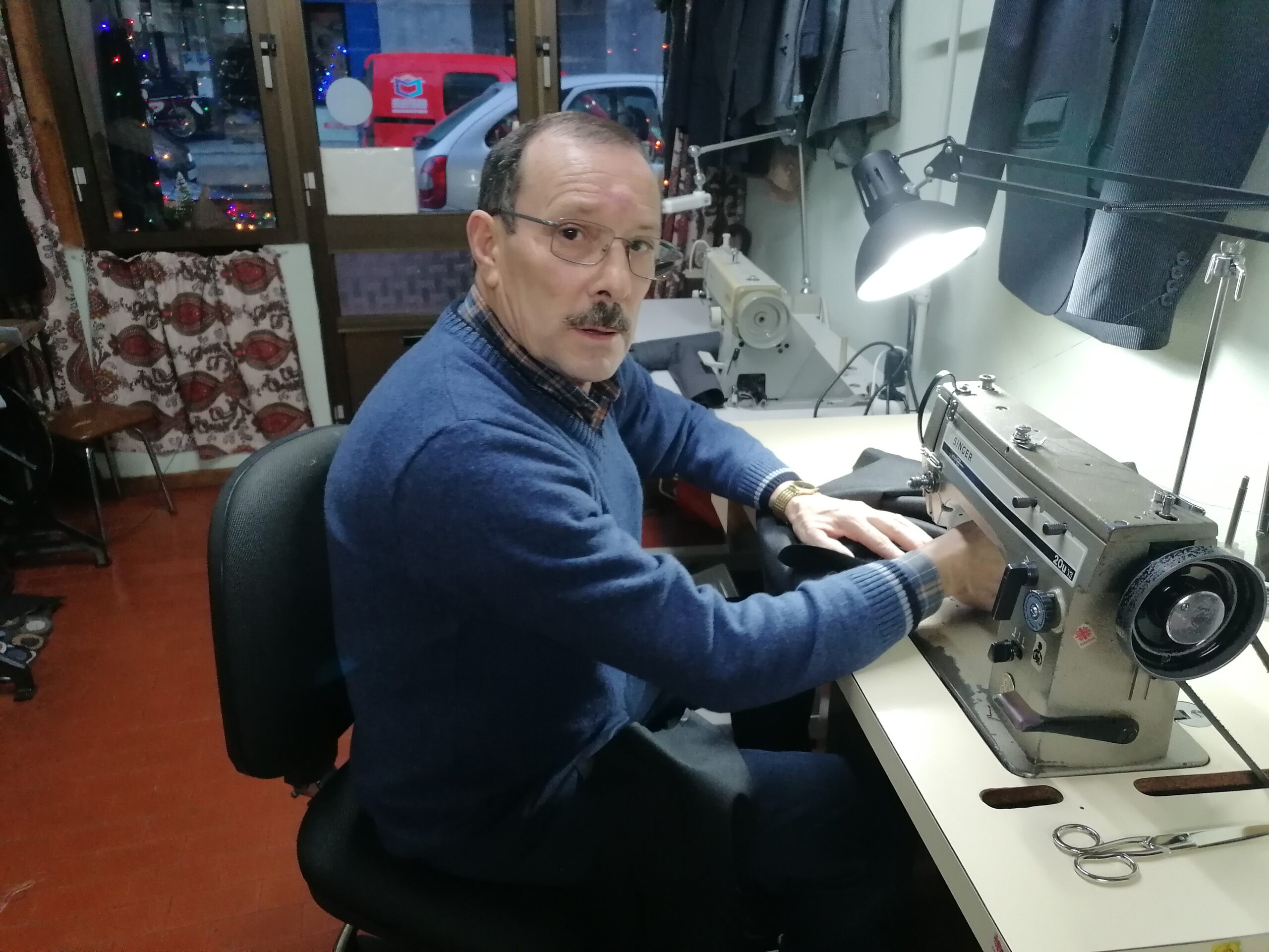 António Pires – Há 56 anos na arte de dar ao dedo