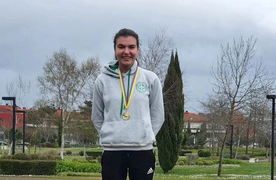 Eva Fernandes vence Campeonato Distrital de Corta Mato Curto em sub-23 femininos