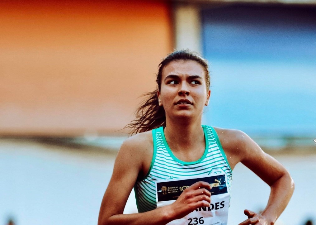 Atleta brigantina bate recorde pessoal nos 3000 metros obstáculos em Leiria
