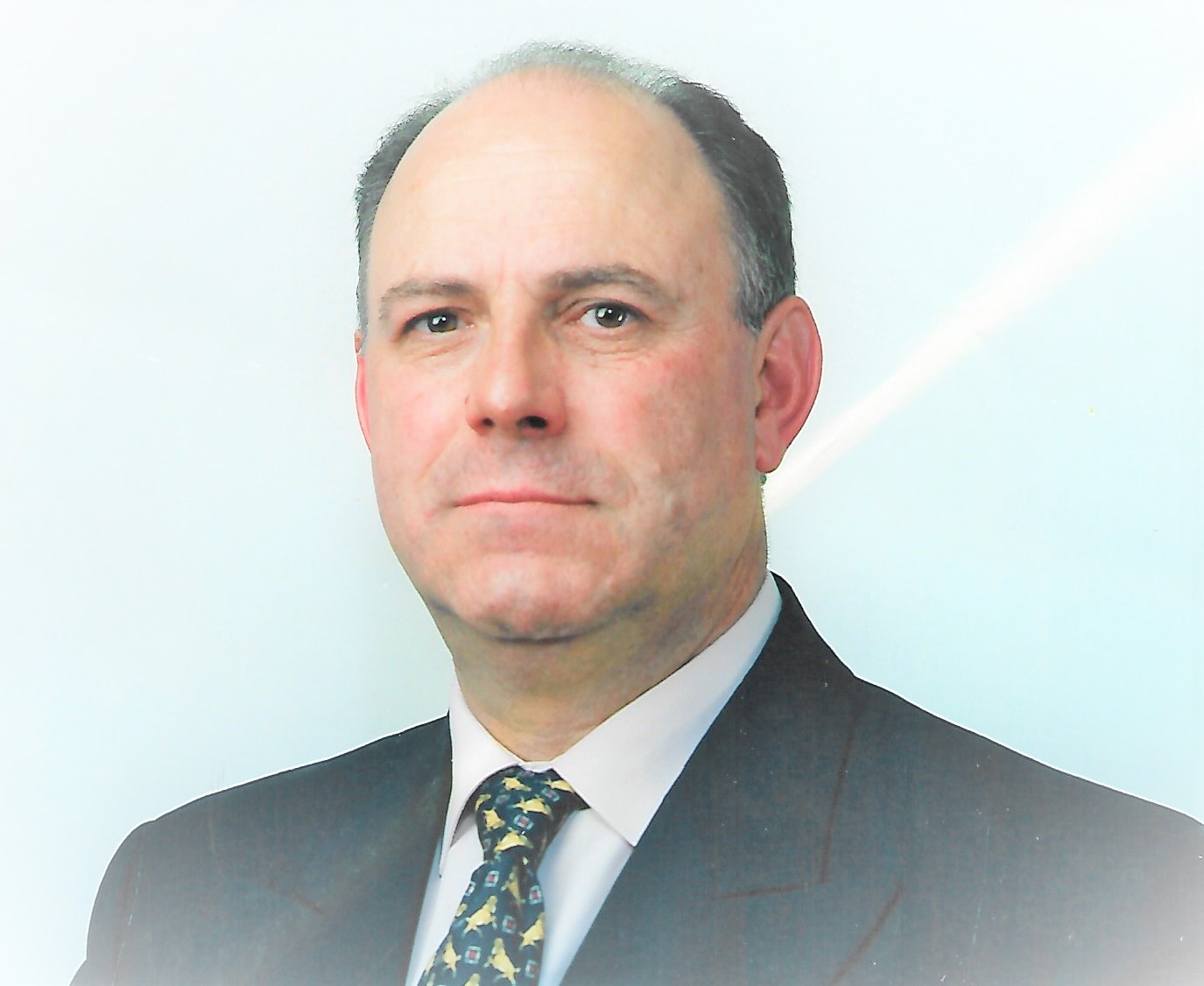 “Não podemos confundir a implantação da democracia em Portugal, com os crimes da descolonização”