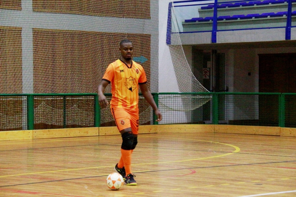 Celso Fernandes reforça baliza do Mogadouro