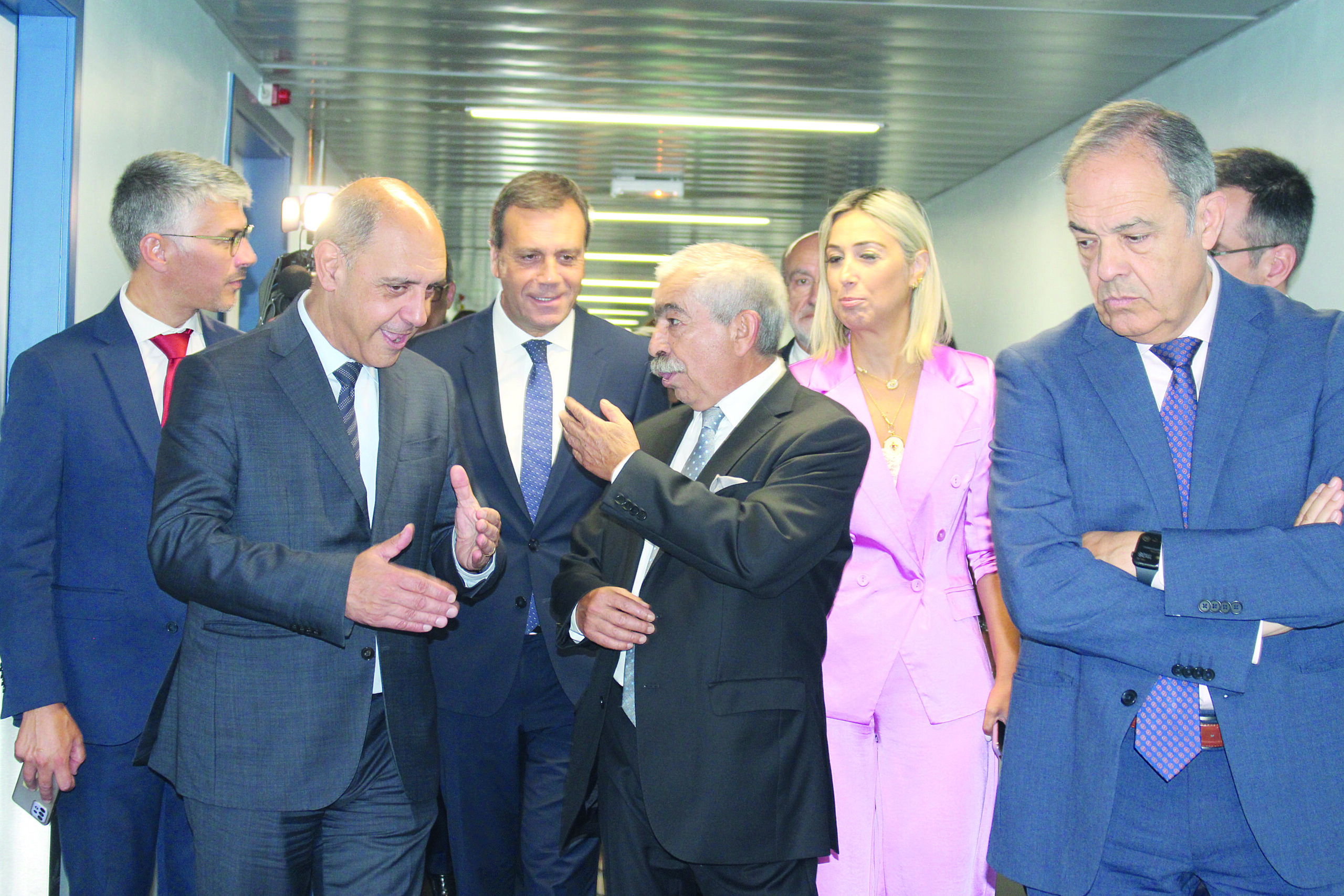 Ministro da Saúde garante mais 5 mil camas para cuidados continuados