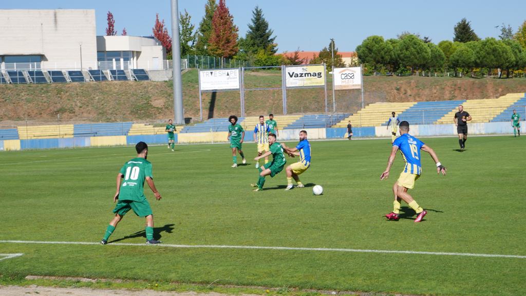 Bragança e F.C. Vinhais seguem no topo do campeonato distrital