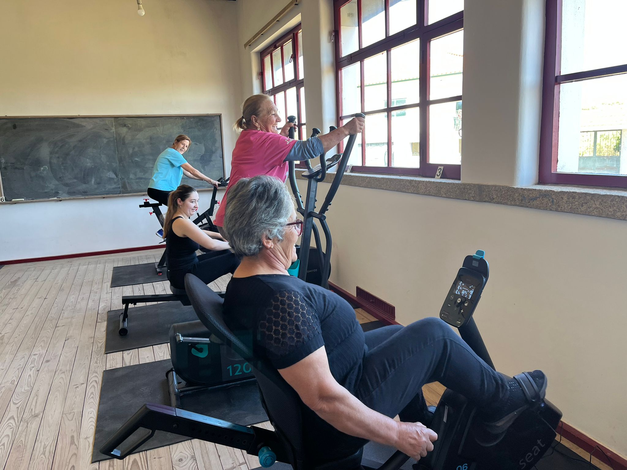 Freguesia de Aguieiras abre ginásio para a comunidade