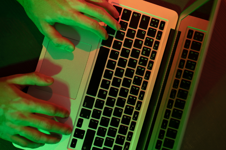 Ministério Público acusa homem de Mirandela pela prática de mais de 2800 crimes de pornografia de menores