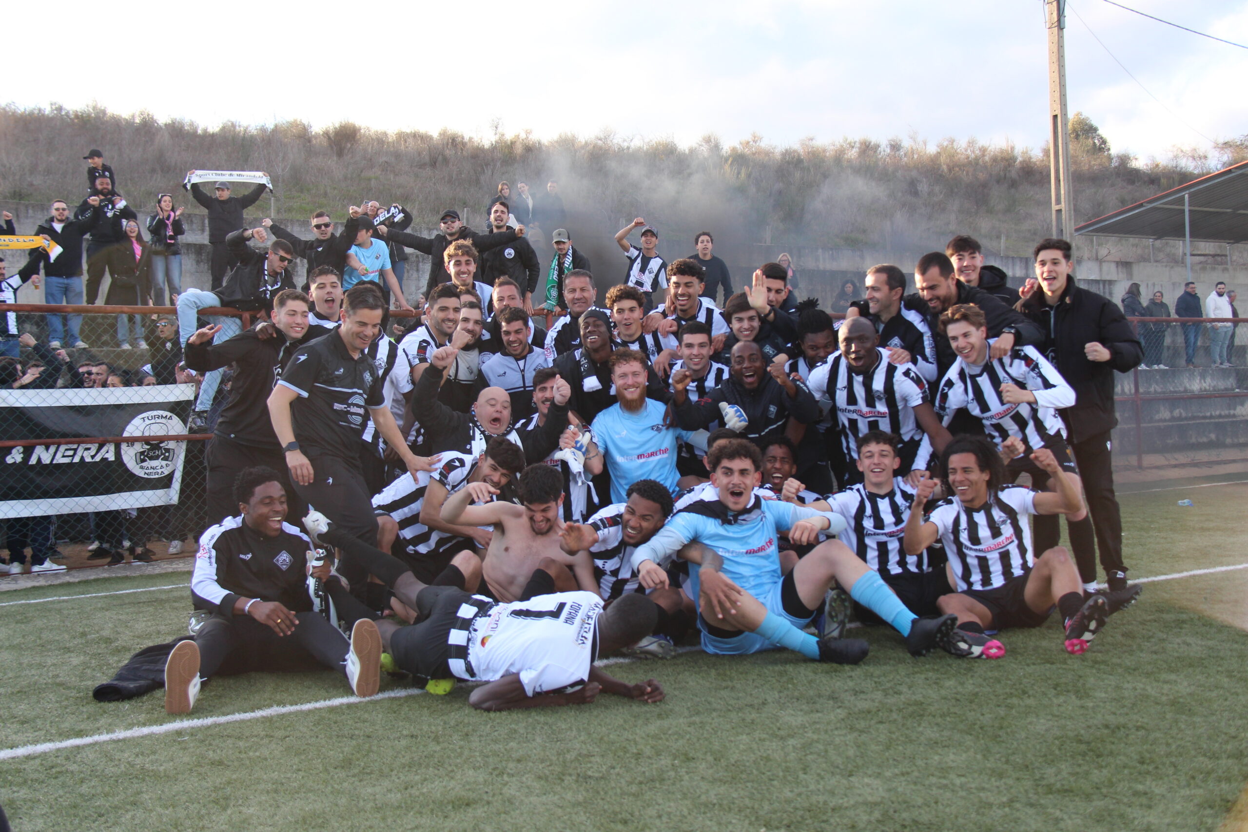 Sport Clube de Mirandela sagra-se campeão distrital e vai regressar ao Campeonato de Portugal