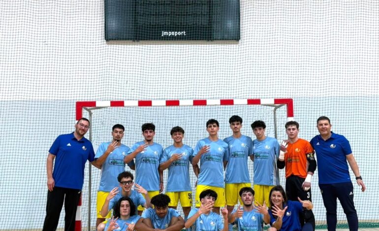Escola Crescer segue para a segunda fase da Taça Nacional Futsal sub-19