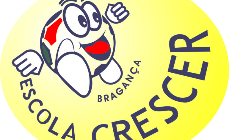 Escola Crescer festeja 25 anos de existência com camisola comemorativa