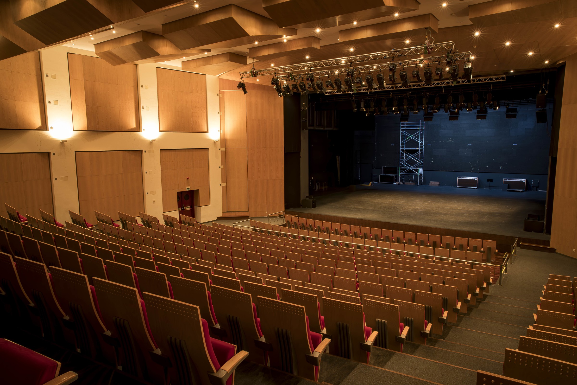 Obras do Teatro Municipal de Bragança vão custar um milhão de euros