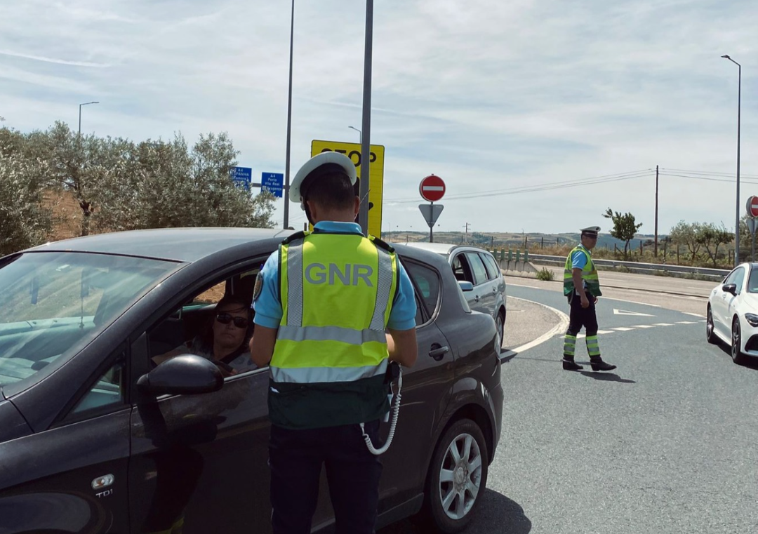 GNR sensibiliza condutores em Bragança para os riscos da velocidade excessiva