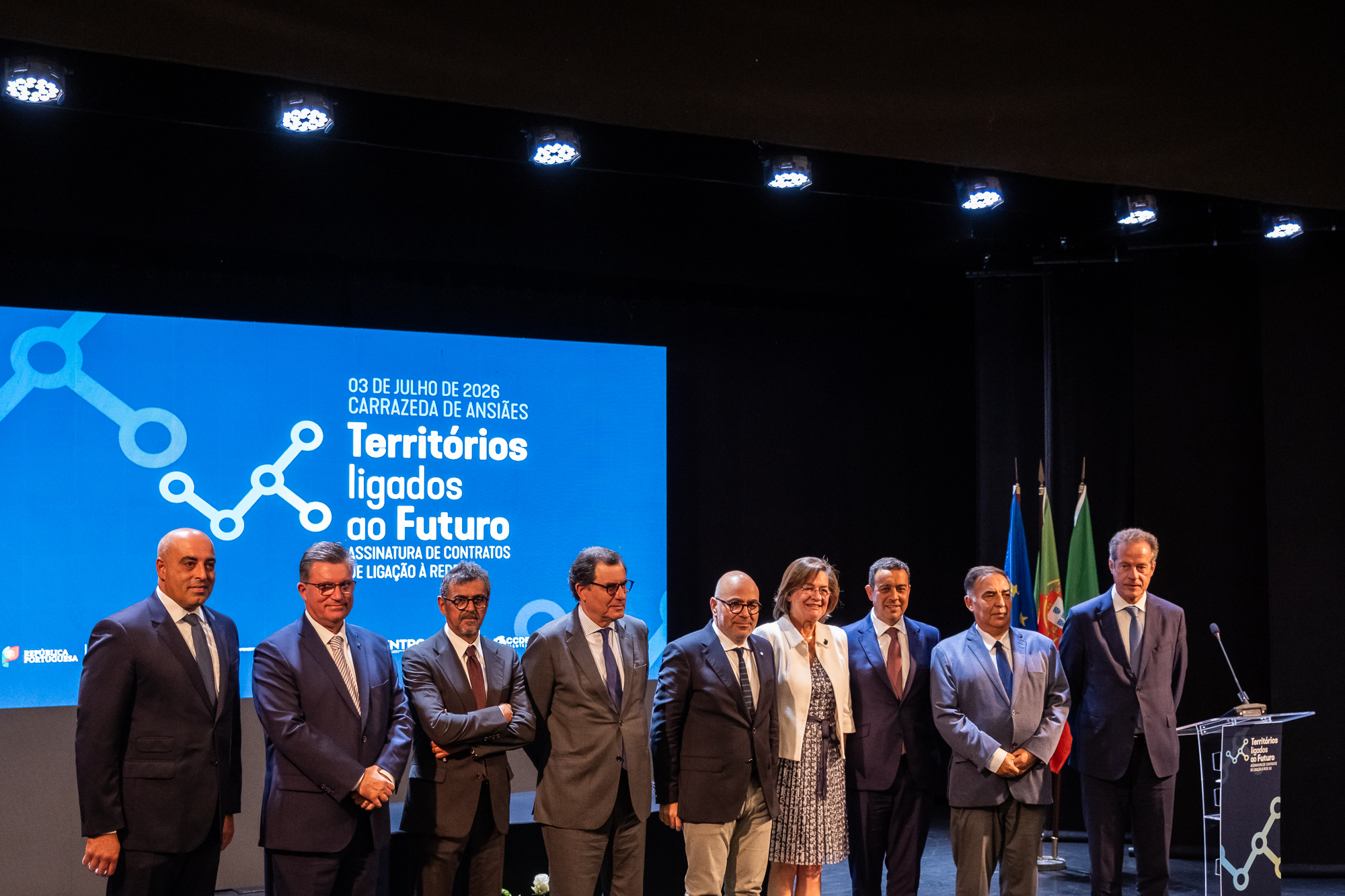 Governo assinou contratos para levar fibra ótica às zonas brancas do país